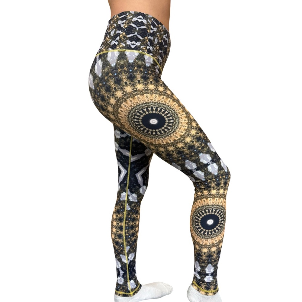 Wolven Threads Mandala Leggings